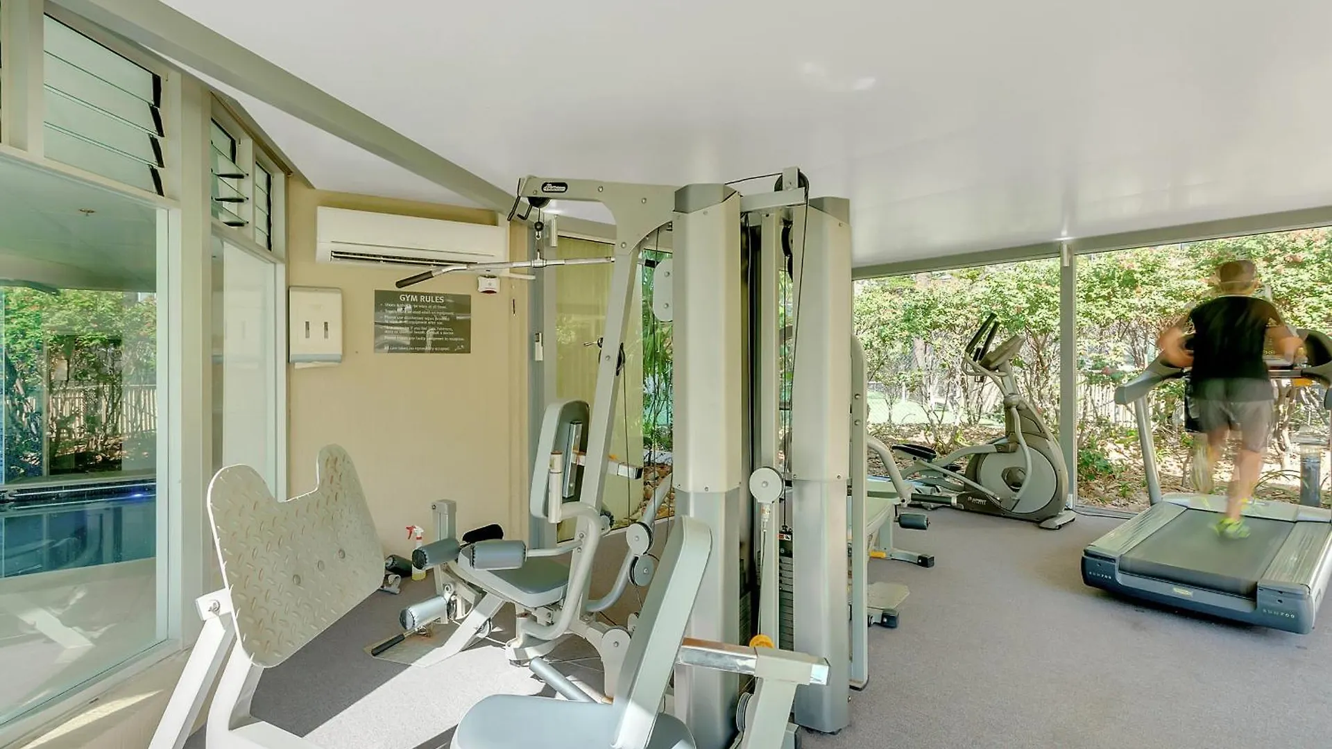 Stunning Ocean Views In 2 Bedroom Unit At Zenith - Q Stay Gold Coast